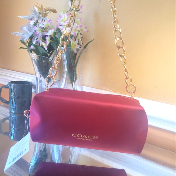 - Coach - Picture 7 of 13